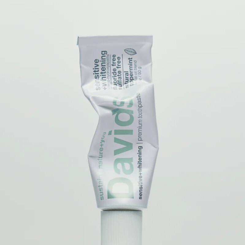 Premium Travel Size Sensitive+Whitening Toothpaste / Peppermint 50g