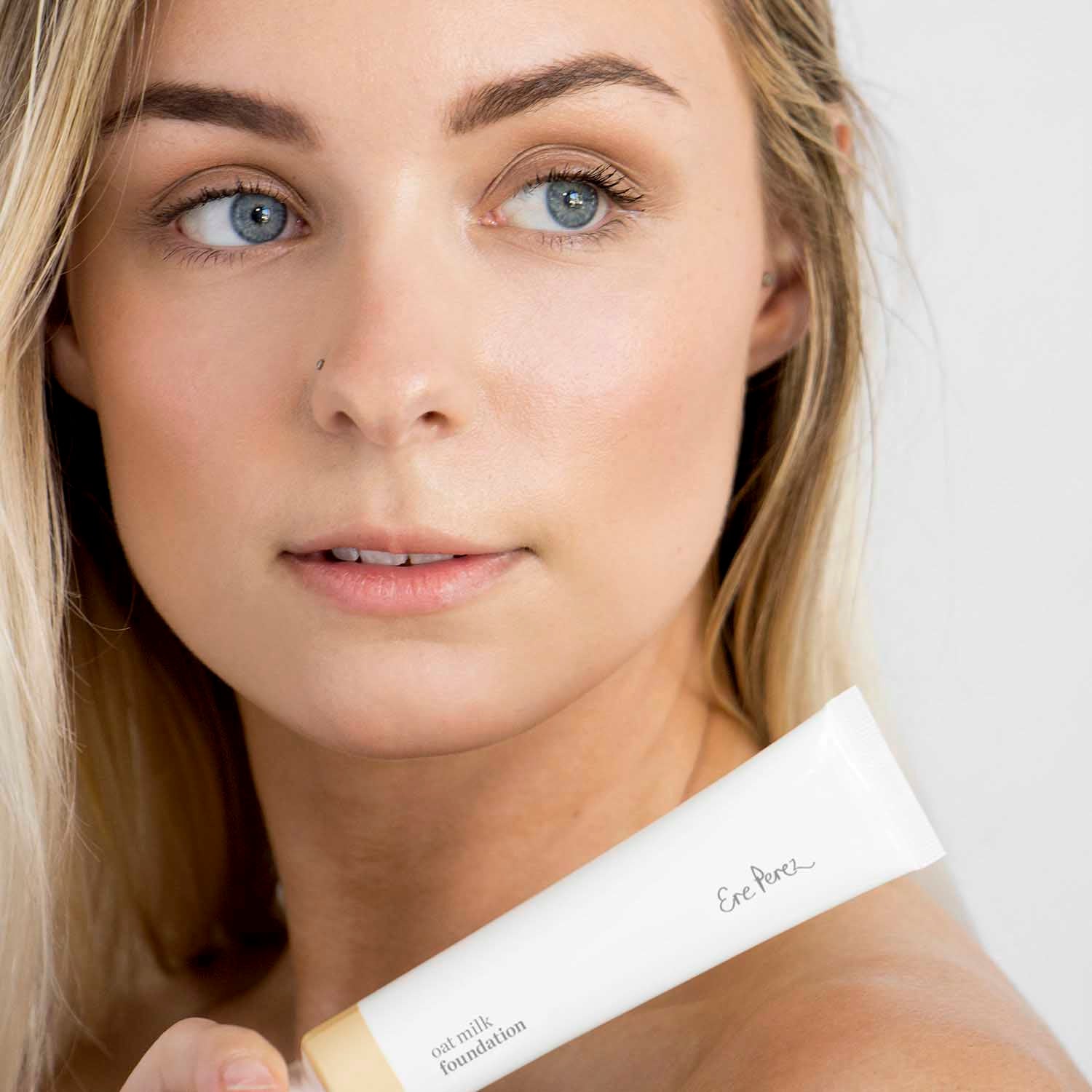 honey|ere perez oat milk foundation