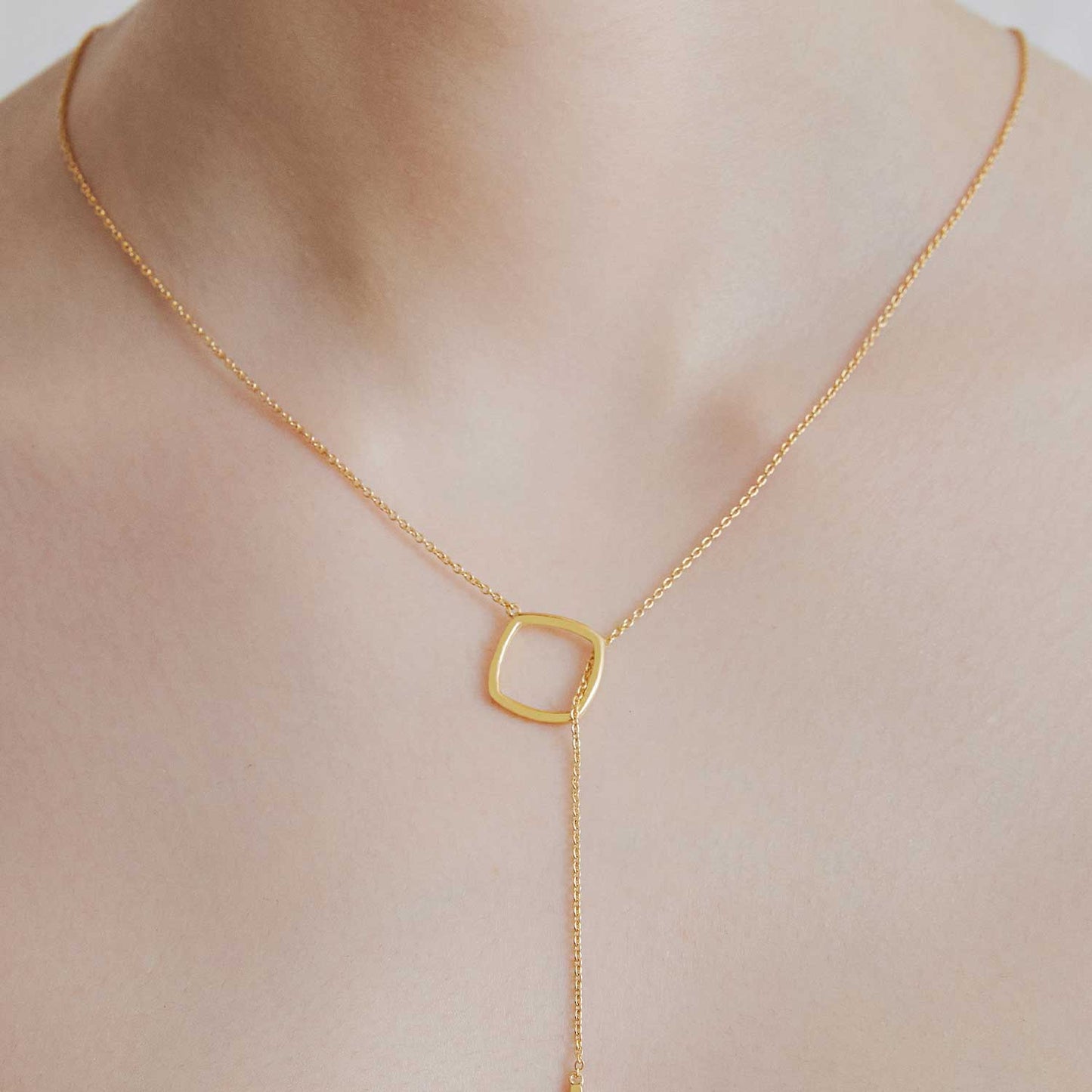 Accent Y Necklace Gold